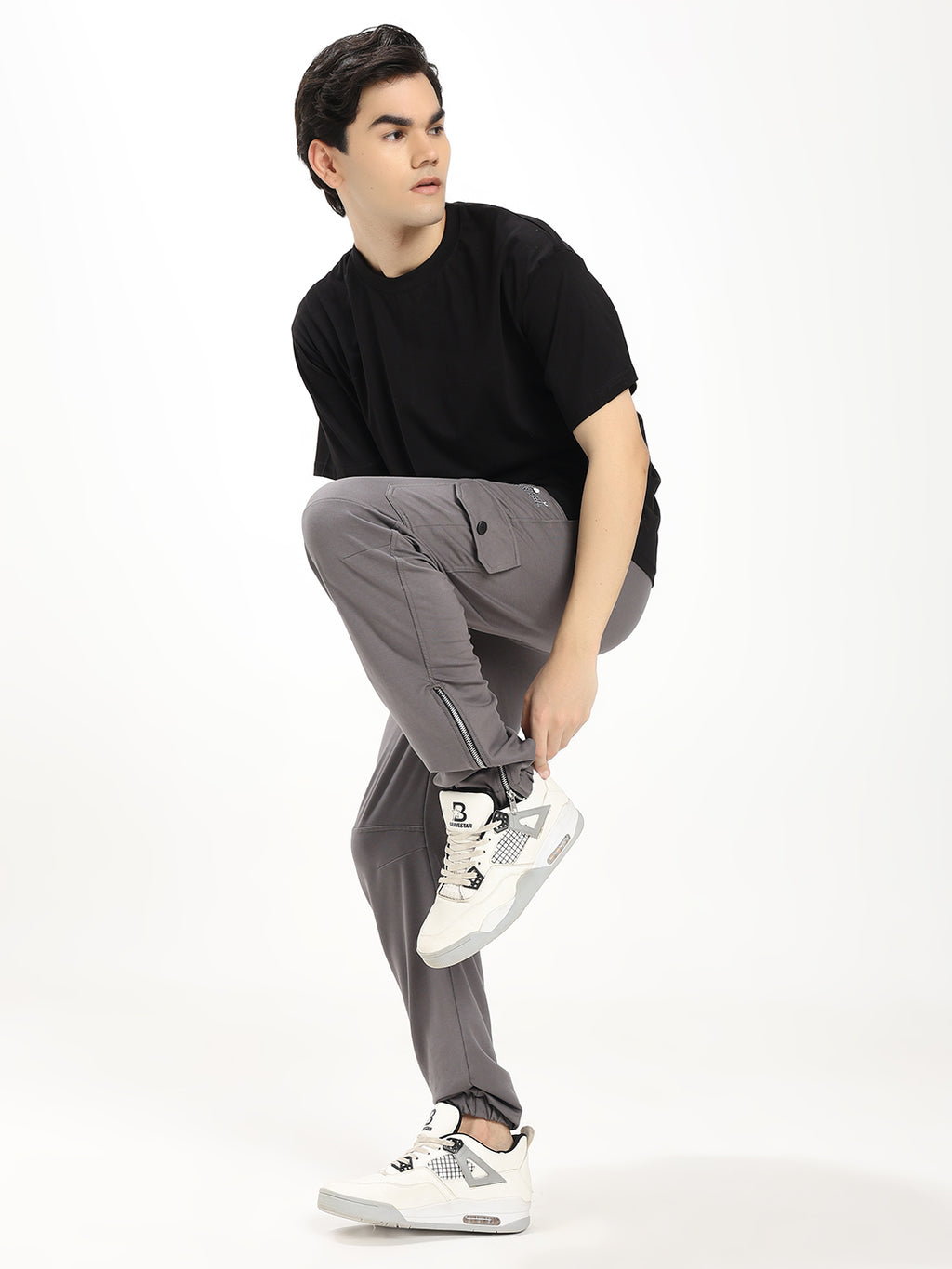Men Cotton Blend Cargo Track Pant with Multi-Pocket Design