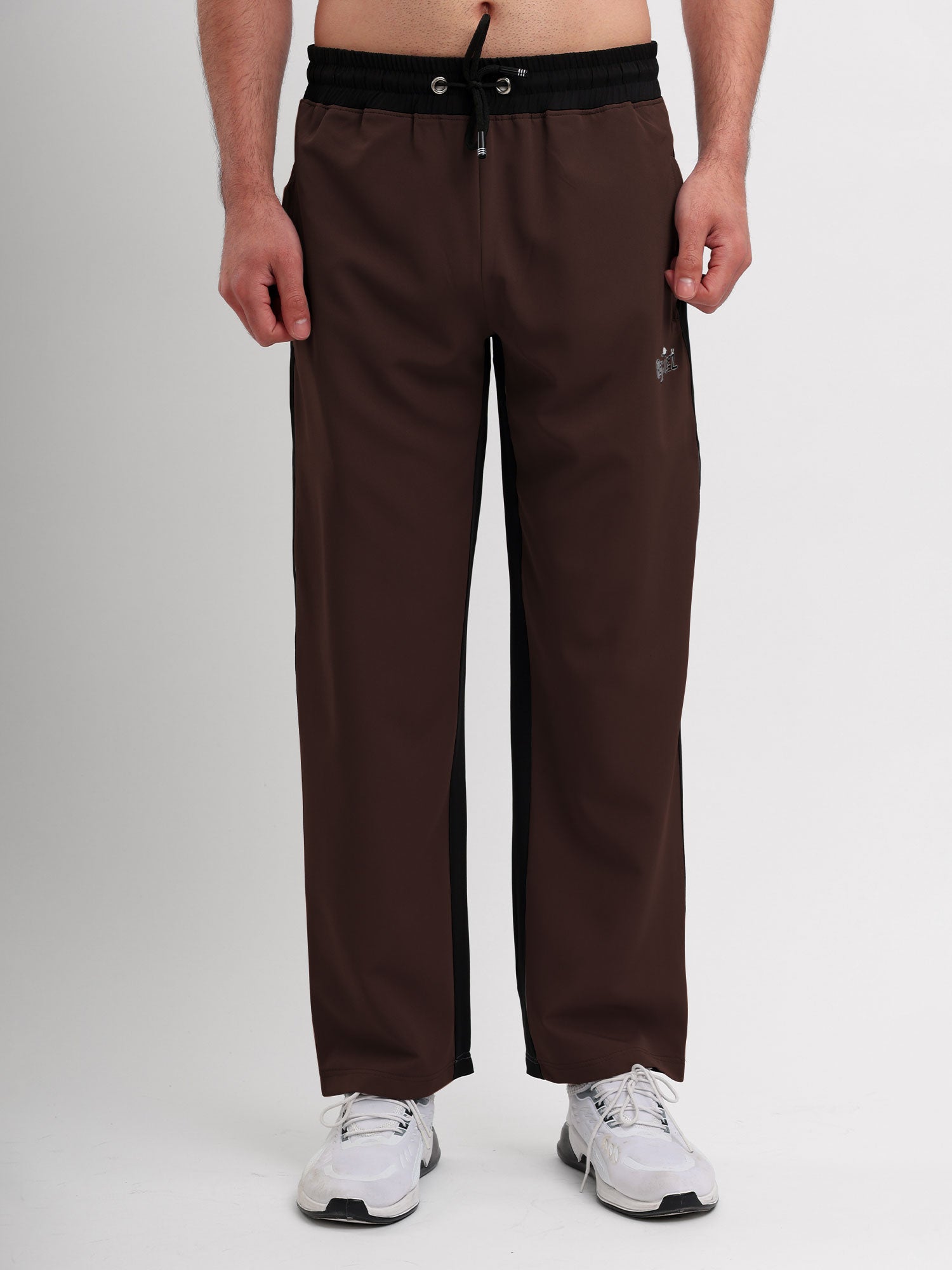 Men Regular Fit Track Pant with Contrast Side Panels and Elastic Waist