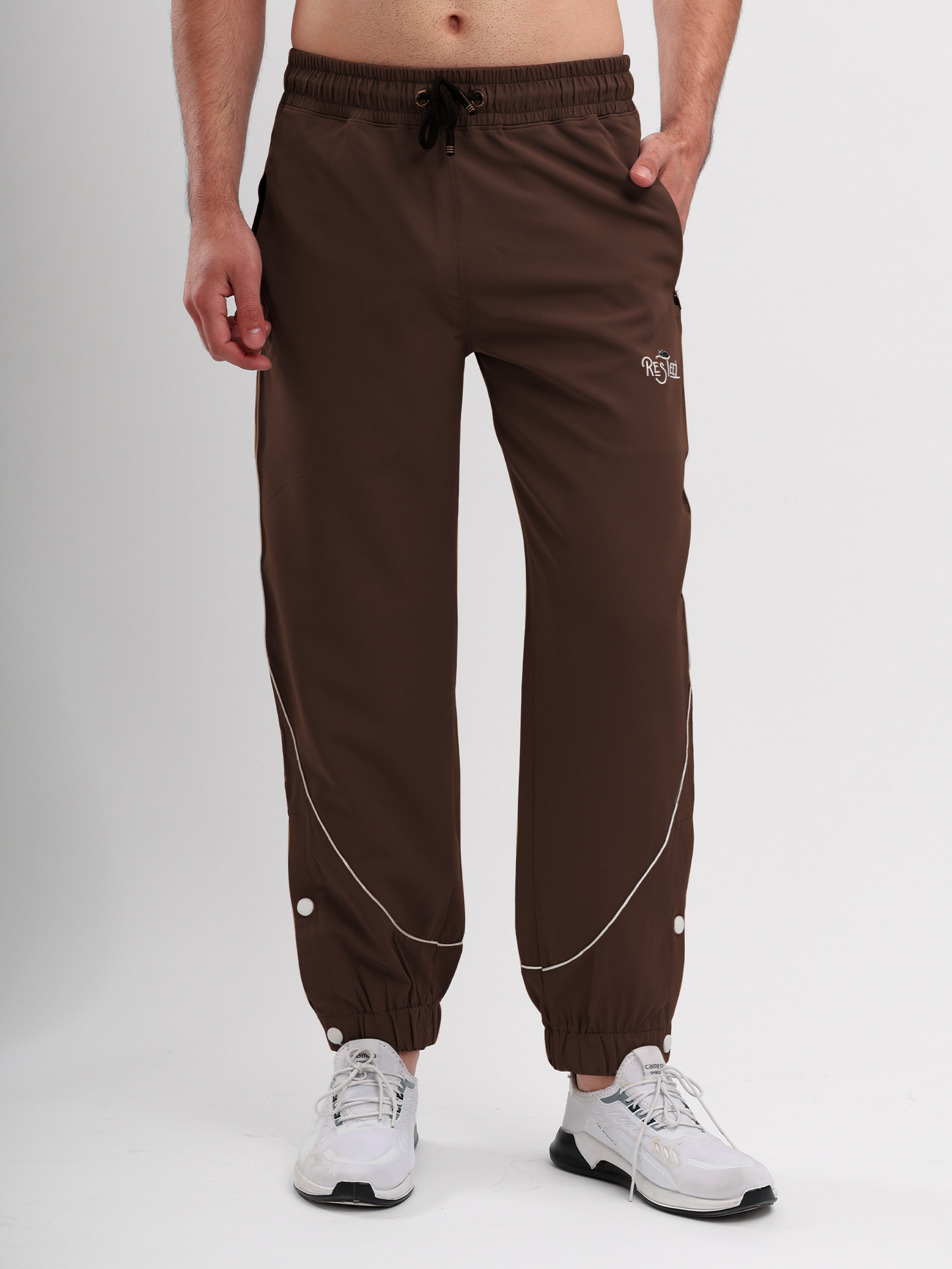 Men Active Jogger Track Pant with Reflective Piping Elastic Cuff and Zip Pockets