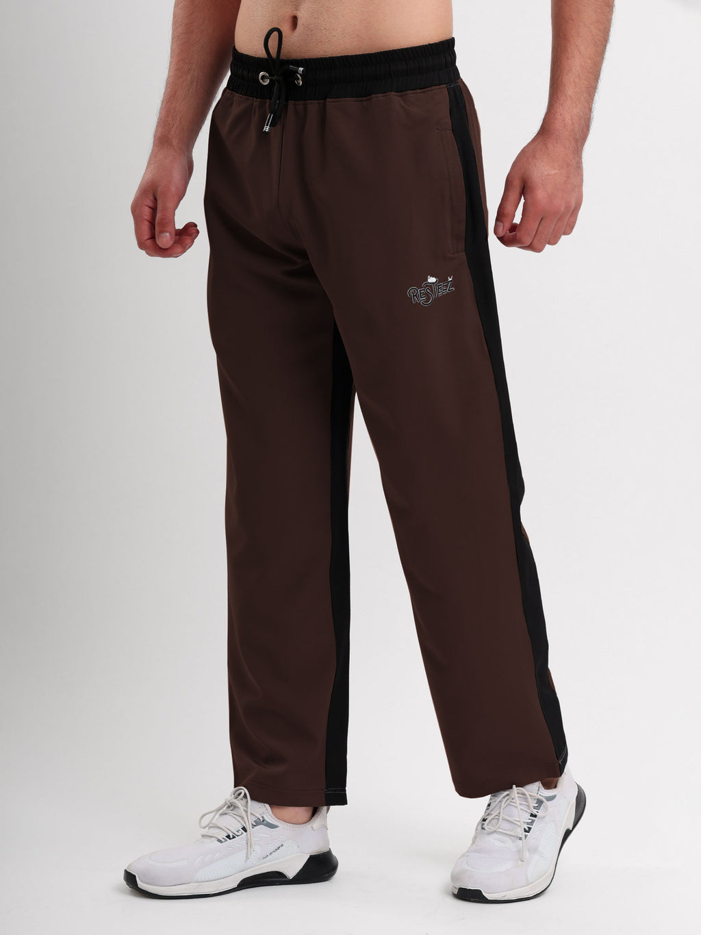 Men Regular Fit Track Pant with Contrast Side Panels and Elastic Waist