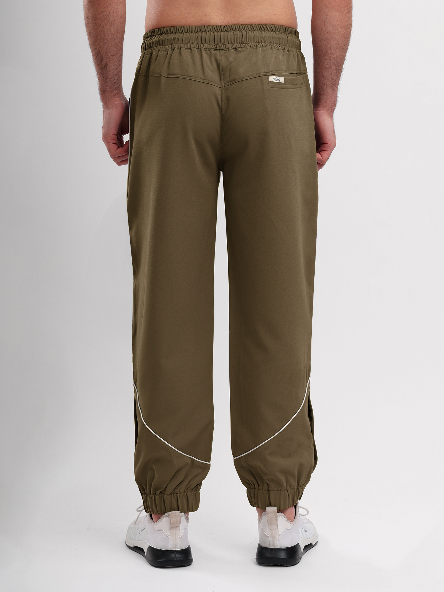 Men Active Jogger Track Pant with Reflective Piping Elastic Cuff and Zip Pockets