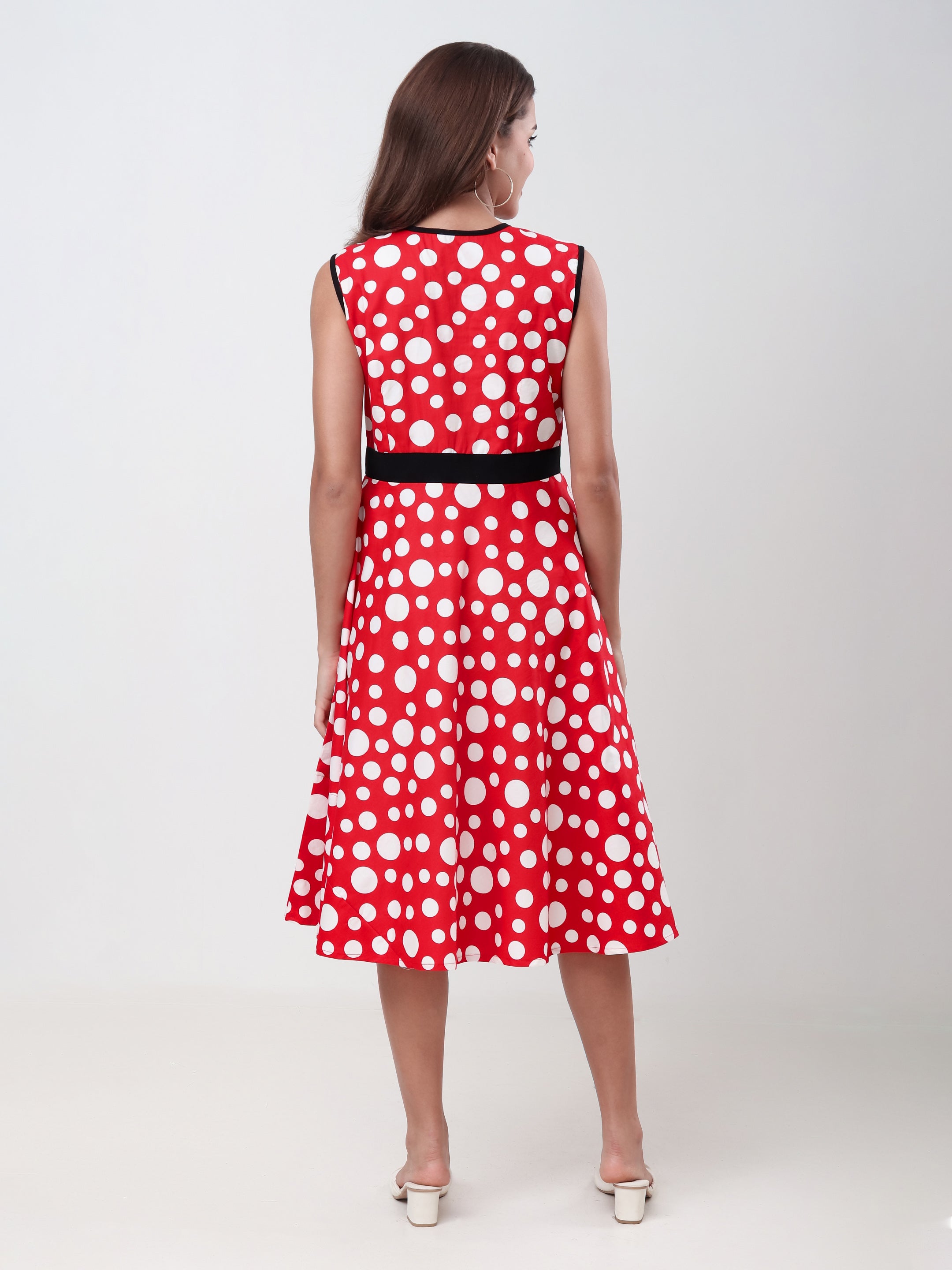 Women's Polka Dot Sleeveless Wrap Midi Dress with Waist Tie Elegant Casual Fit