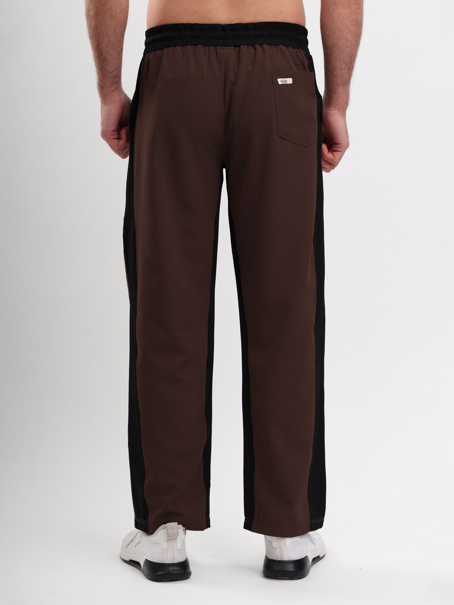 Men Regular Fit Track Pant with Contrast Side Panels and Elastic Waist