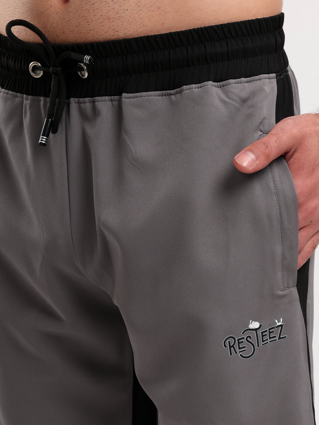 Men Regular Fit Track Pant with Contrast Side Panels and Elastic Waist