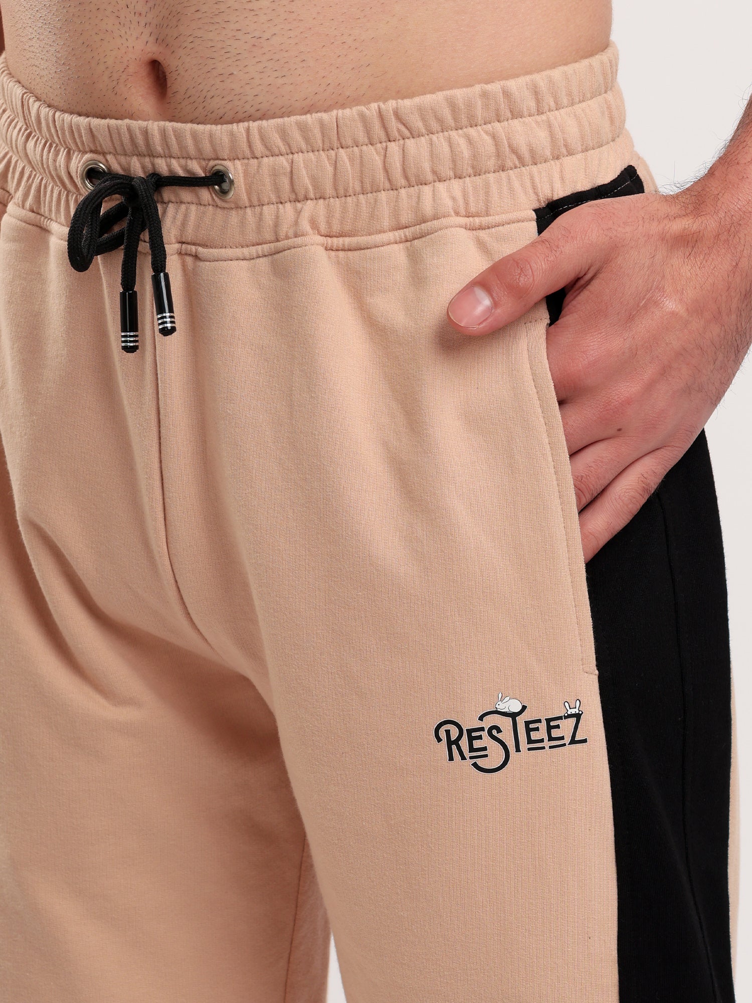 Men's Regular Fit Cotton Blend Track Pant with Side Panel Design, Elastic Waist & Drawstring