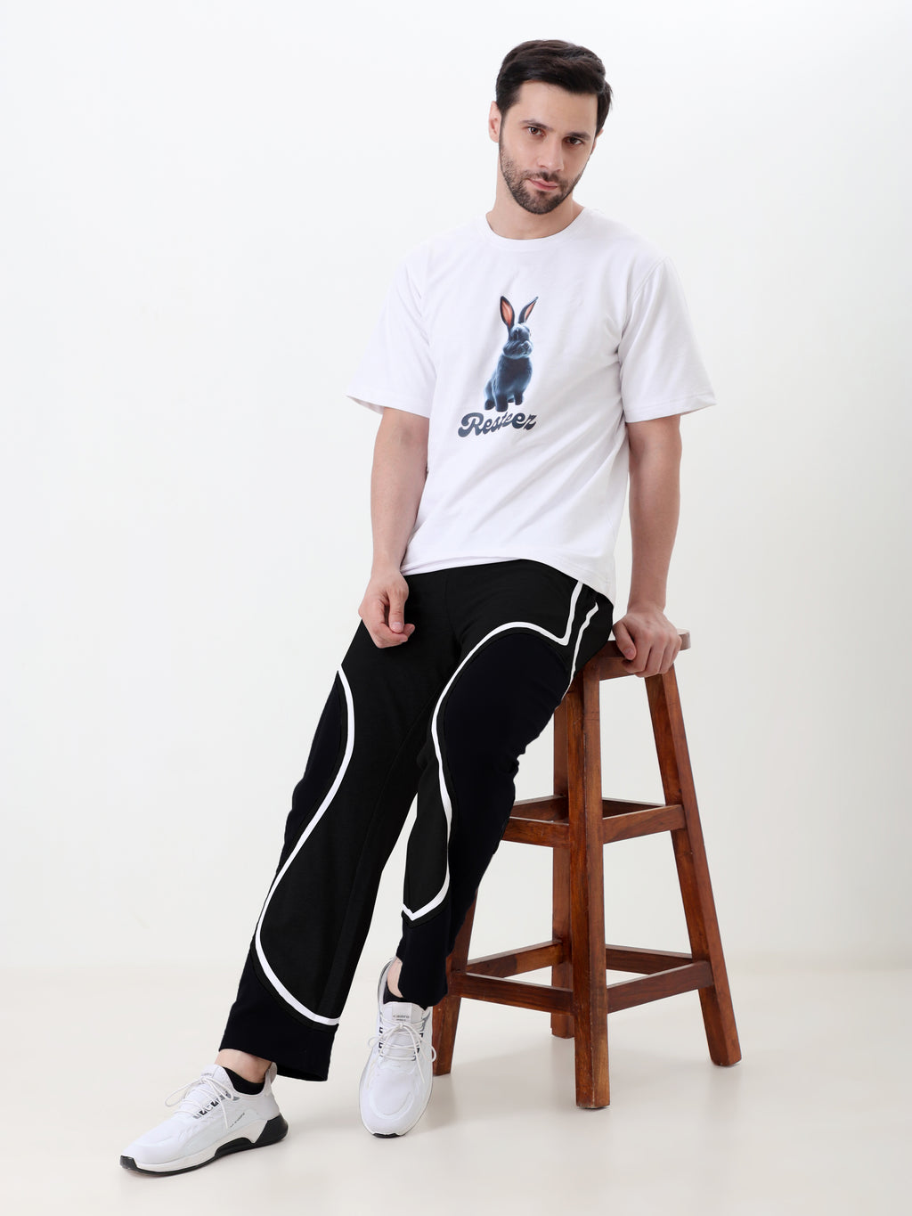 Men Regular Fit Track Pant with Contrast Panel Design and Drawstring Waist