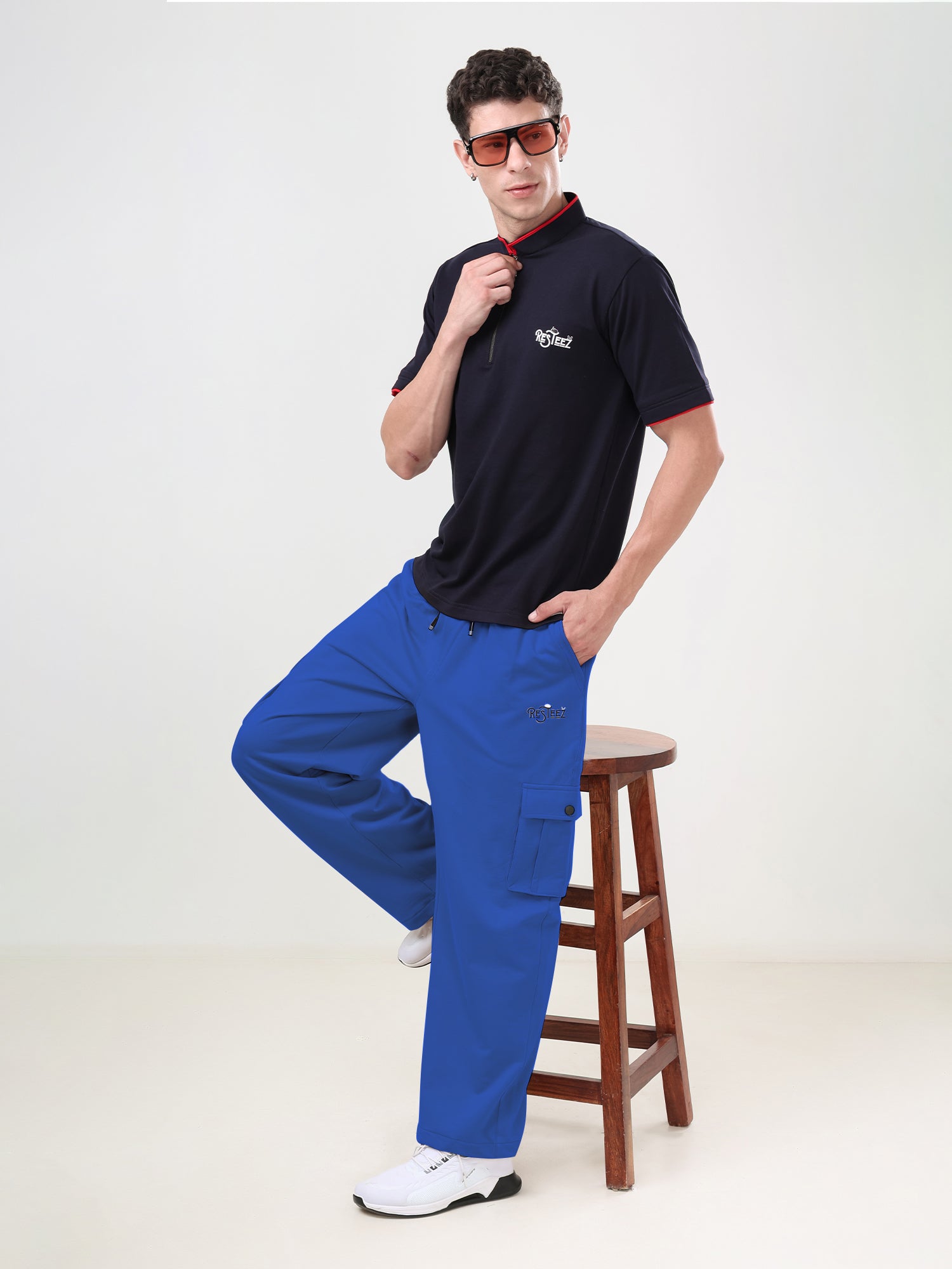 Men's Relaxed Fit Cargo Track Pants with Utility Pockets & Adjustable Drawstring