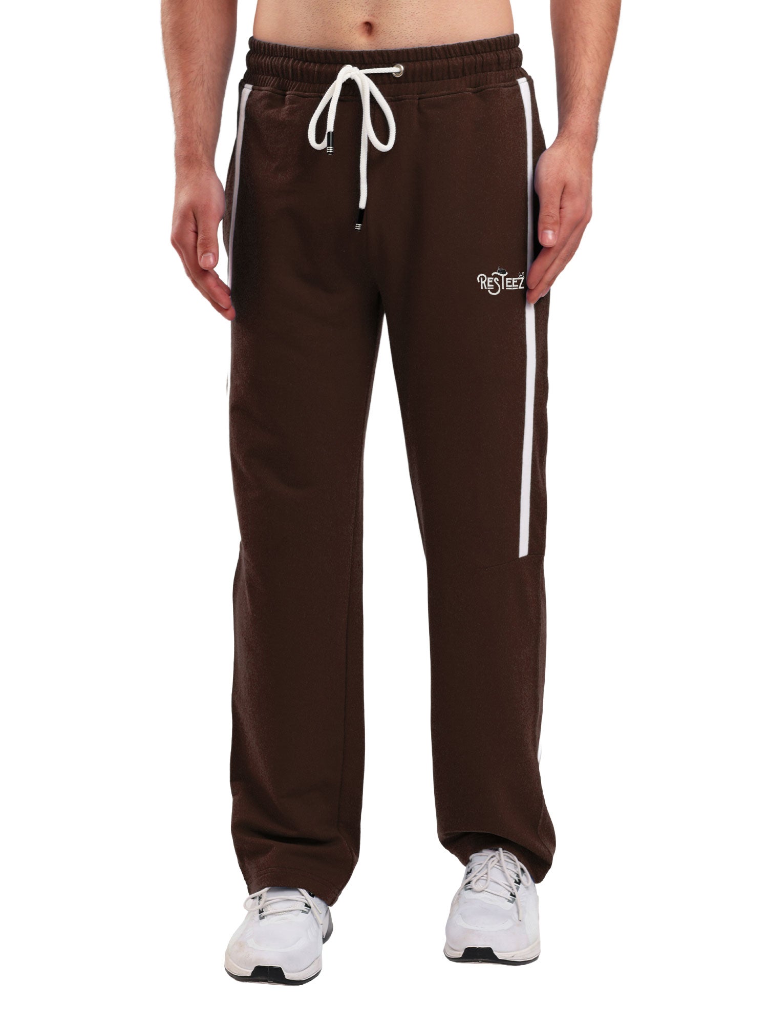 Men Regular Fit Sports Track Pant with Contrast Side Stripe and Drawstring Waist